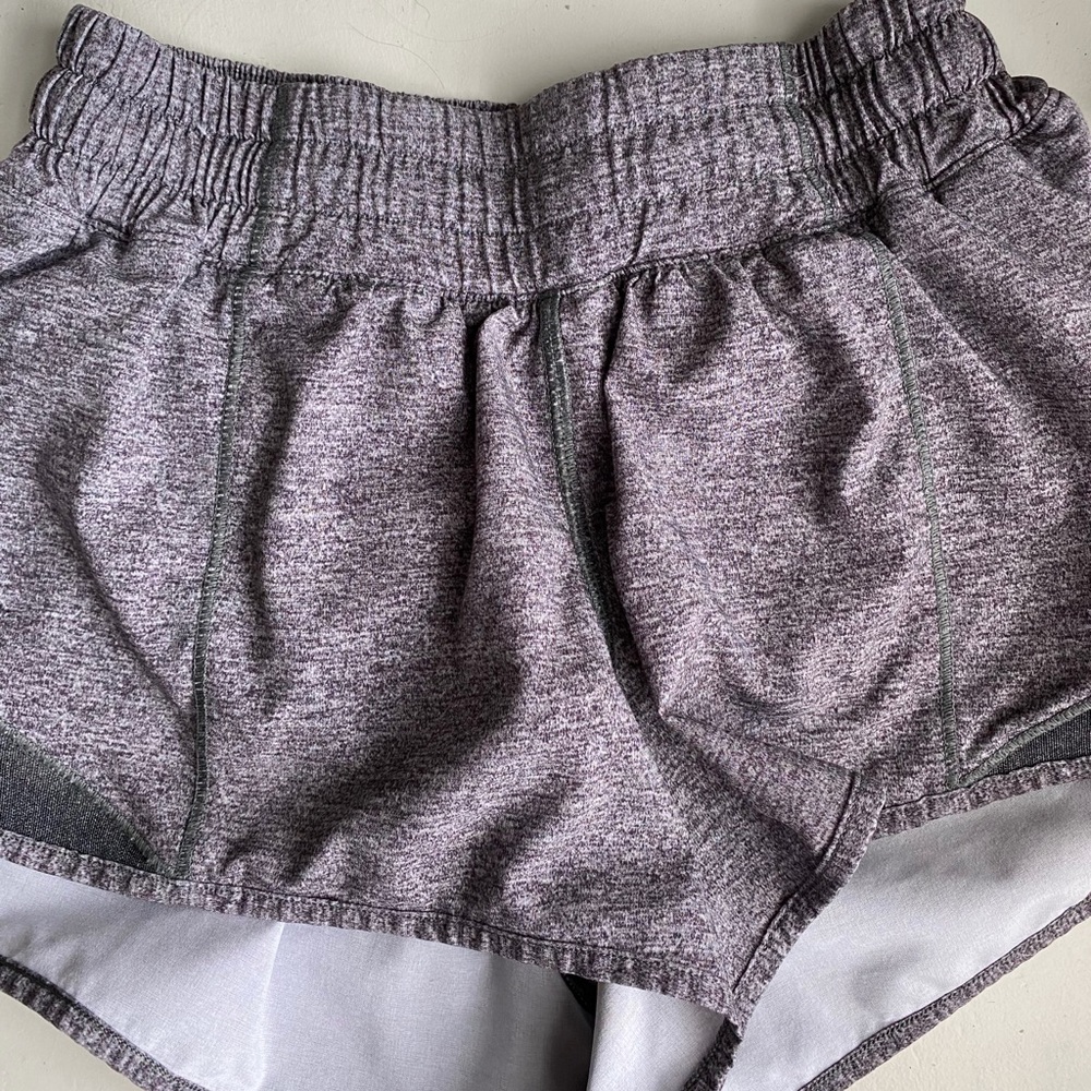 Lululemon Hotty Hot Short 2.5”